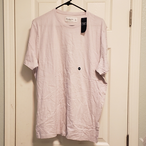 Abercrombie and Fitch t-shirt - Picture 1 of 4
